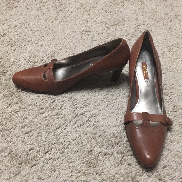 Ecco Babydoll Heels - Picture 2 of 6